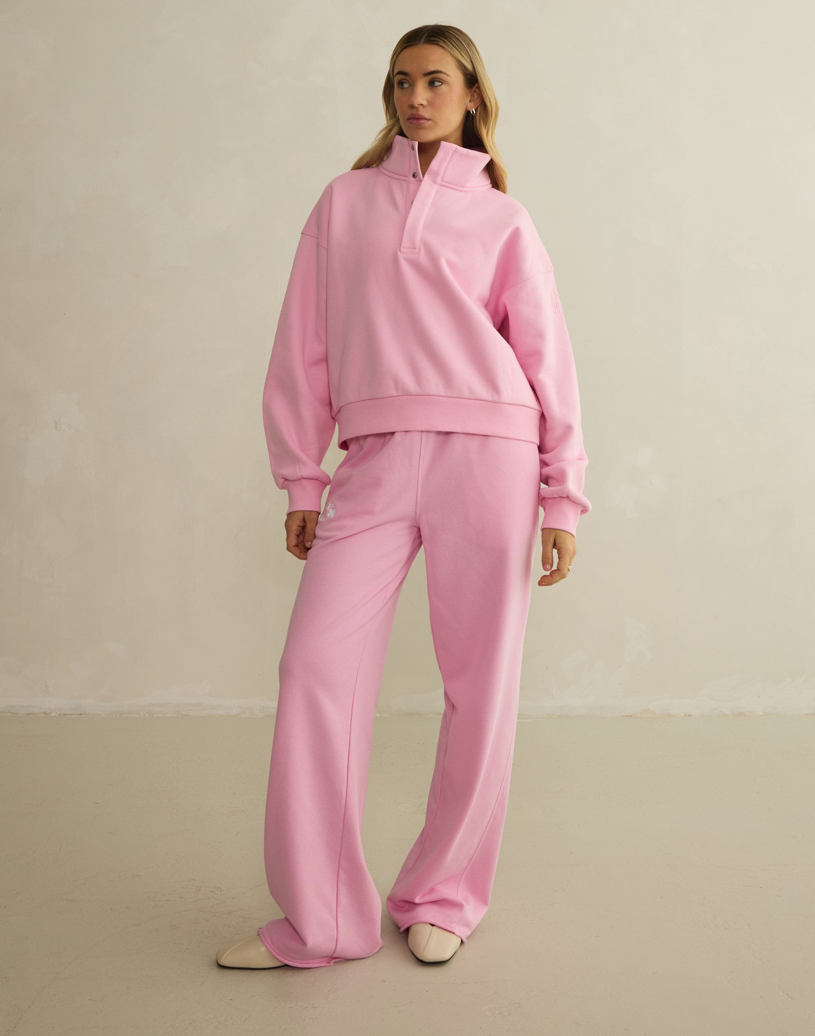 Daily Snap Collar Sweatshirt in Pink Blossom