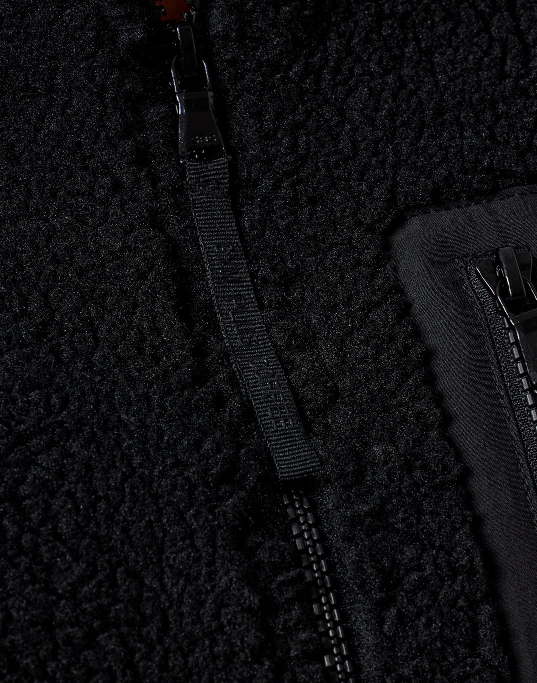 Industry Fleece Gilet in Black