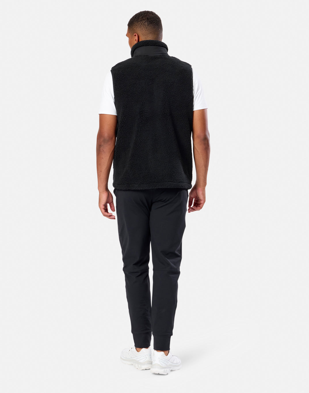 Industry Fleece Gilet in Black