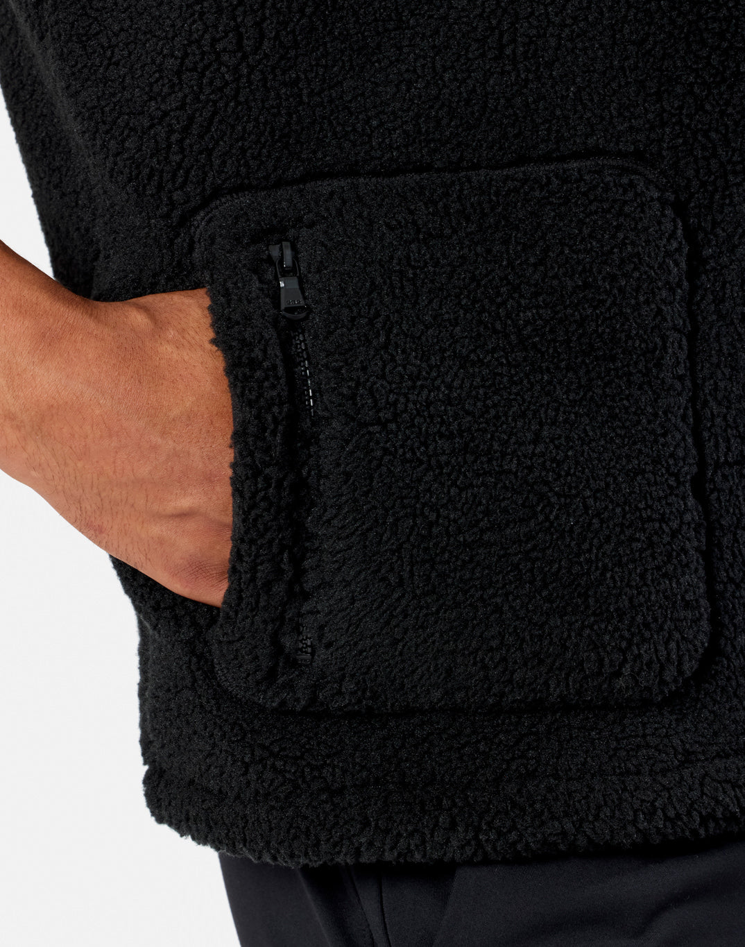 Industry Fleece Gilet in Black