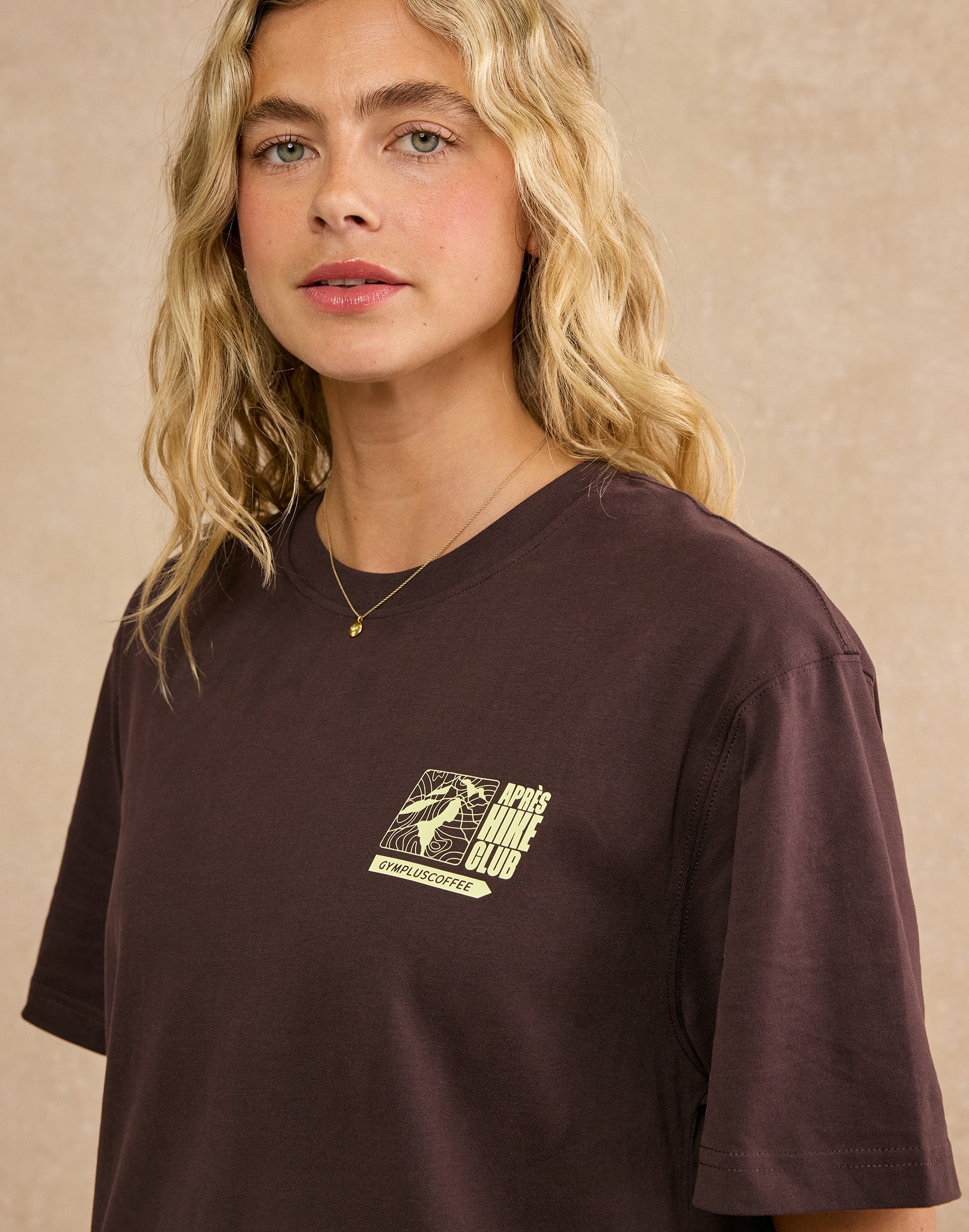 Oversized Print Tee in Mocha Bean