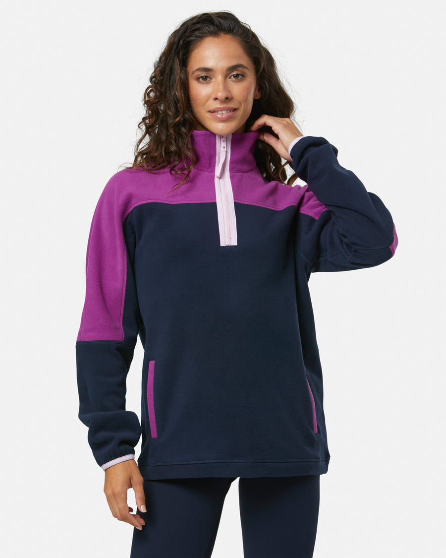 Half Zip Polar Fleece in Obsidian/Vivid Pink