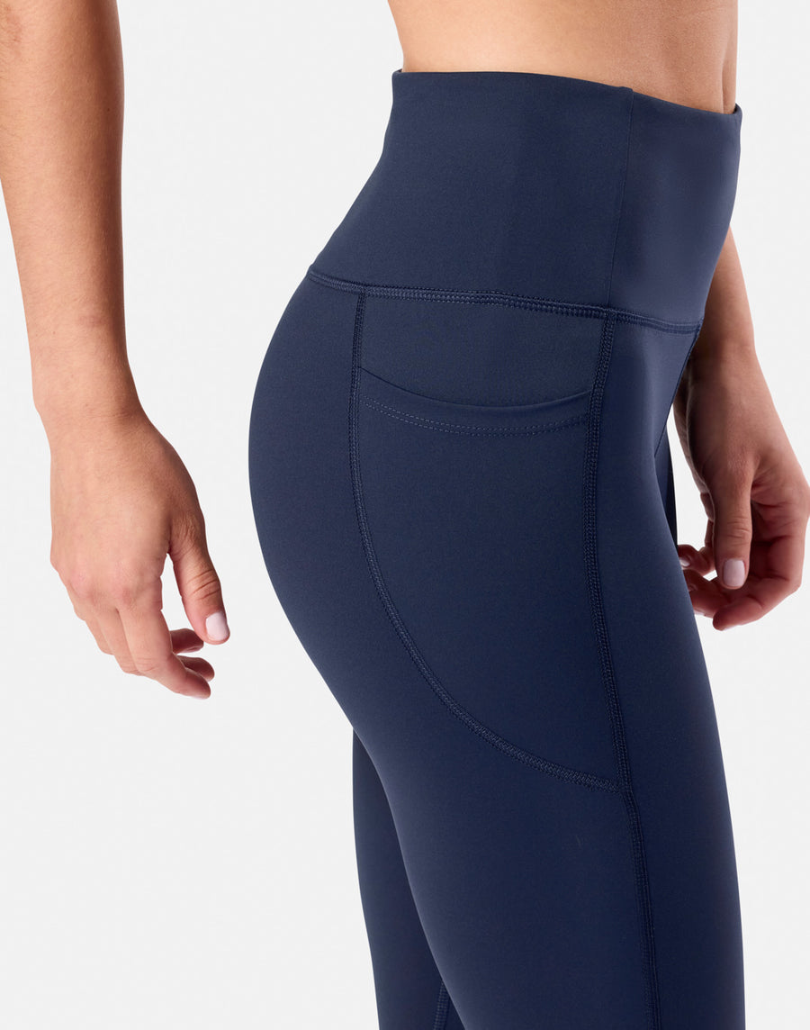 Relentless 7/8 Legging in Twilight Navy