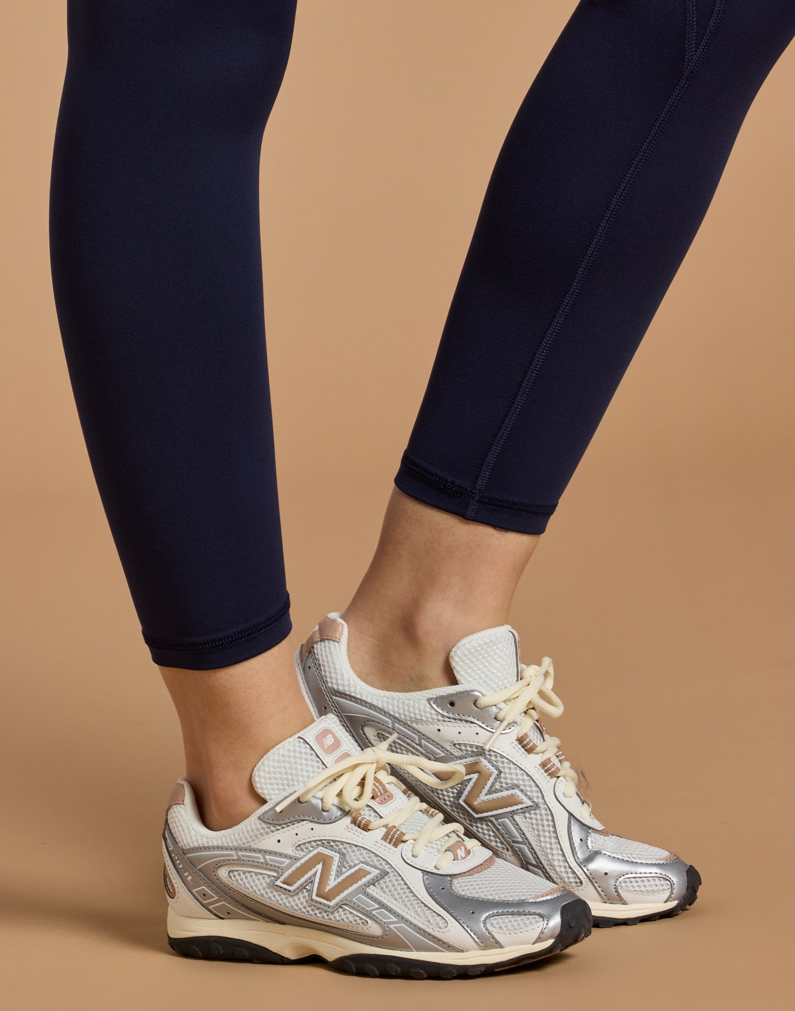 Soft Motion 7/8 Legging in Twilight Navy
