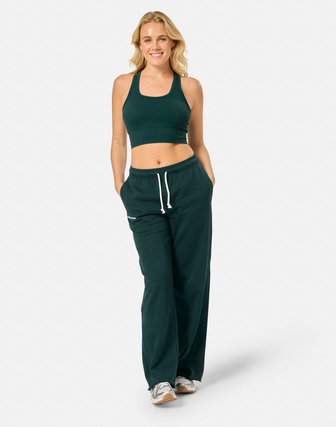 Clubhouse Wide Leg Jogger in Amazon Green