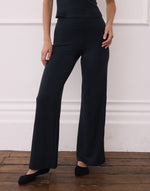 Wide Leg Legging in Black