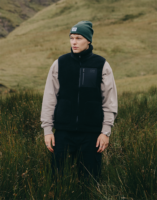 Industry Fleece Gilet in Black