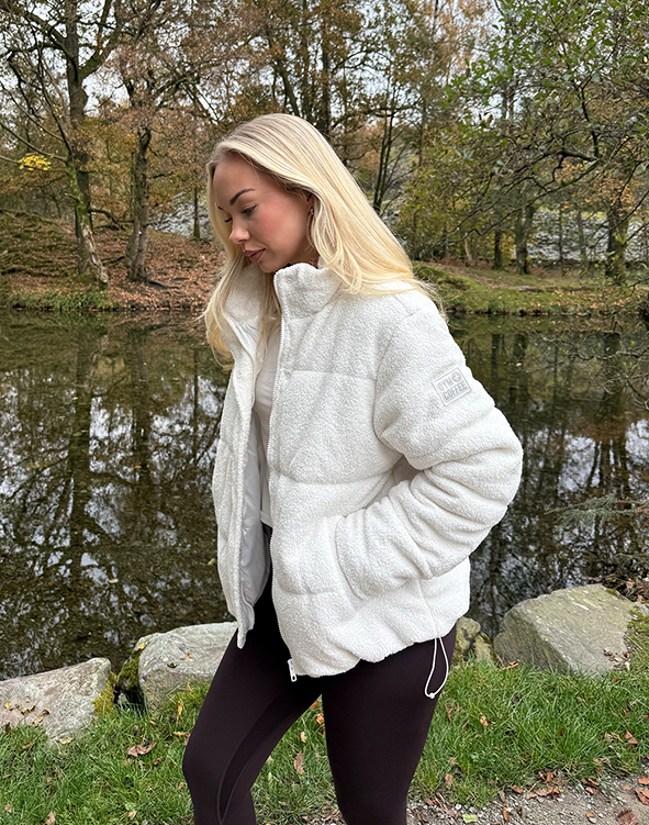 Cloud Puffer Jacket in Marshmallow