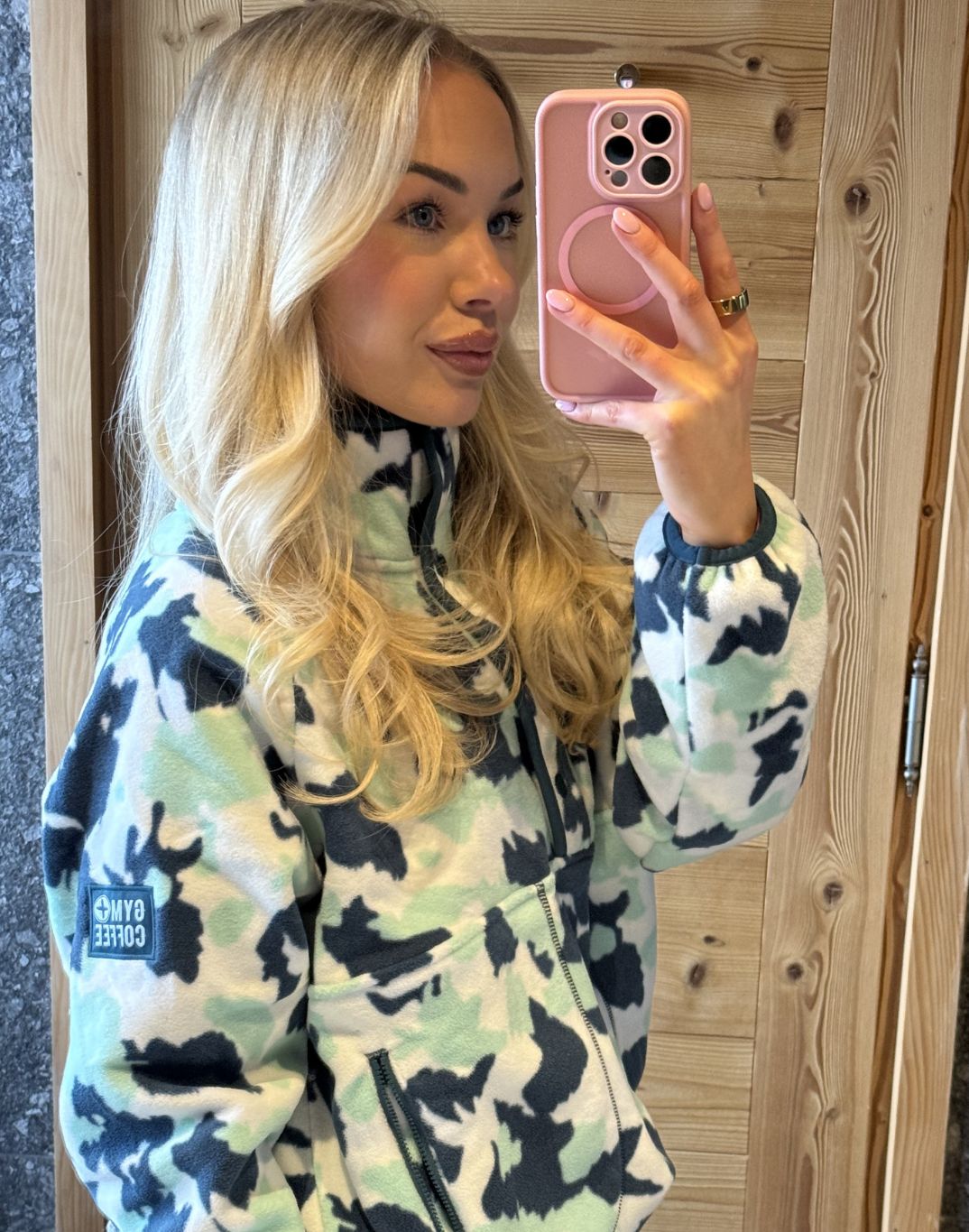 Snap Polar Fleece in Teal Pop Print